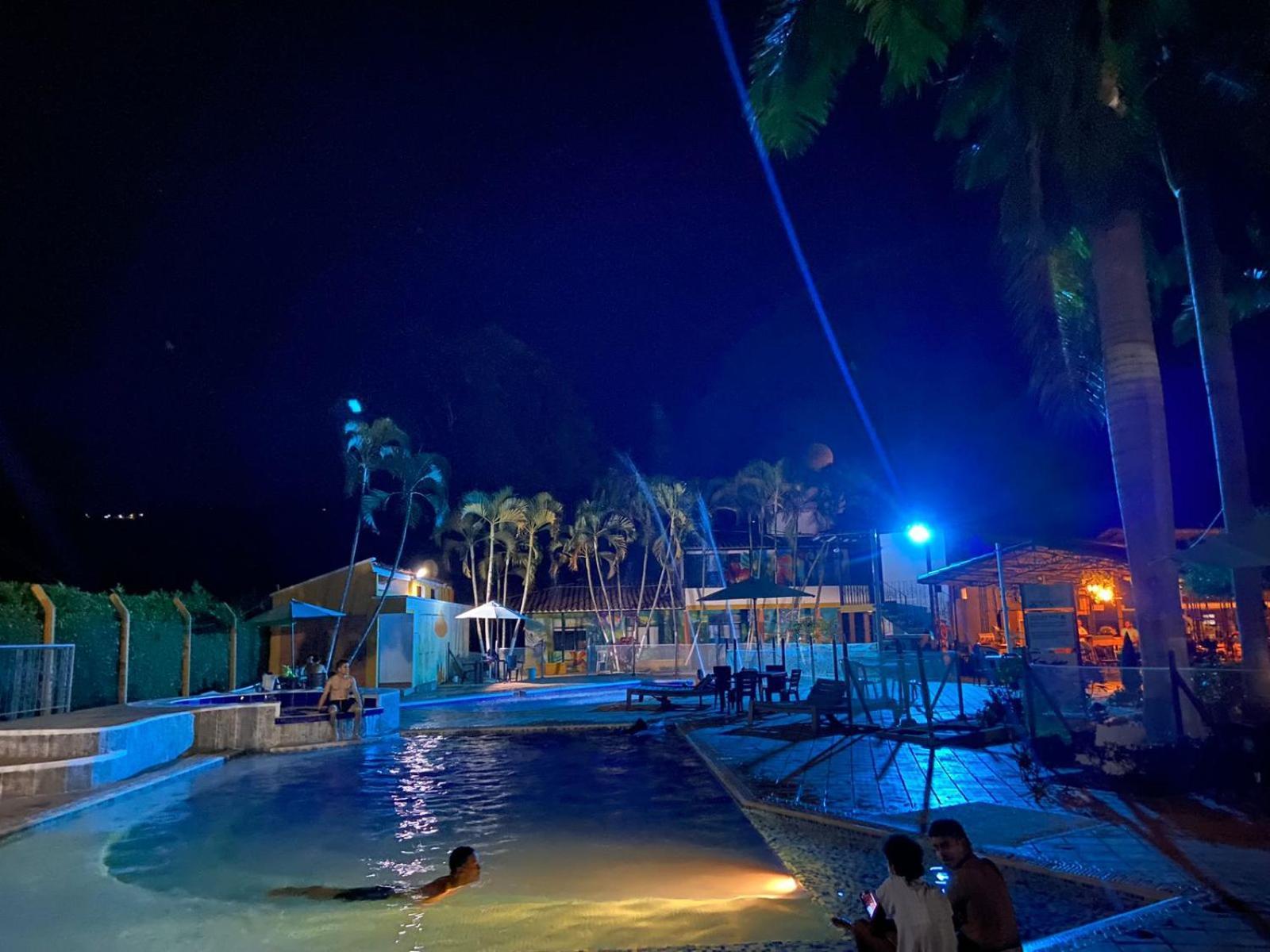 Hotel Villa Сарагоса Экстерьер фото